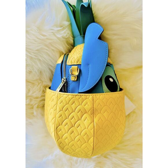 *NEW* Stitch Shoppe By Loungefly Lilo & Stitch Figural Pineapple Crossbody & Pin - Picture 3 of 8